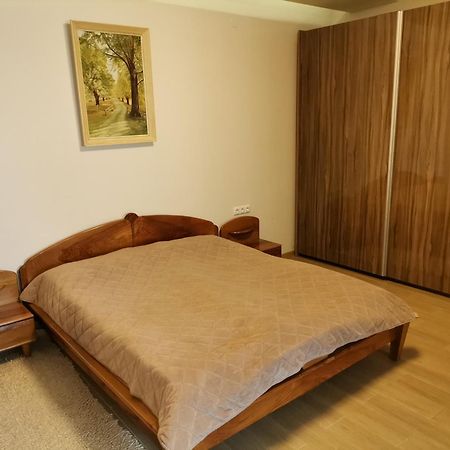 Guest Apartment Monarch Смолян Екстер'єр фото