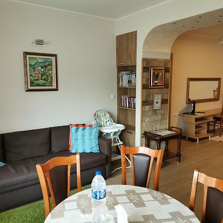 Guest Apartment Monarch Смолян Екстер'єр фото