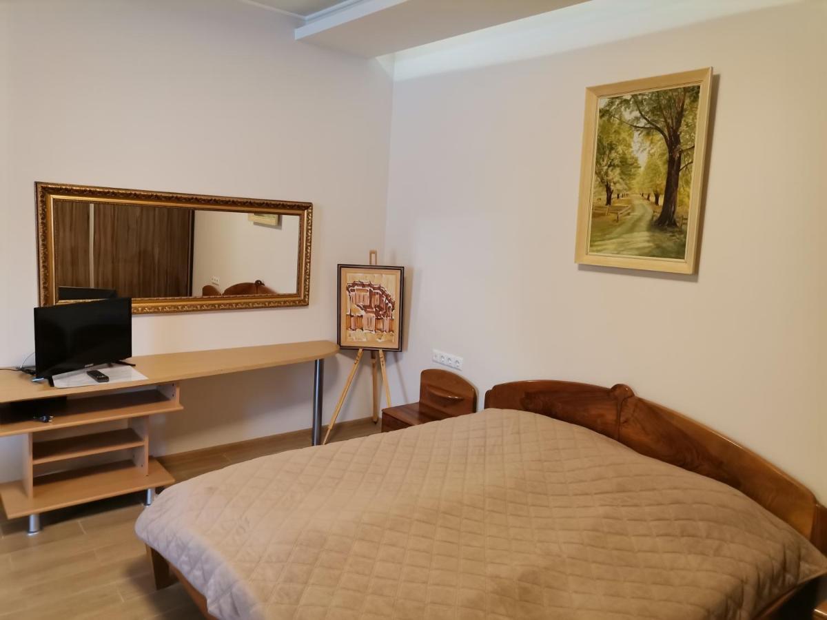 Guest Apartment Monarch Смолян Екстер'єр фото